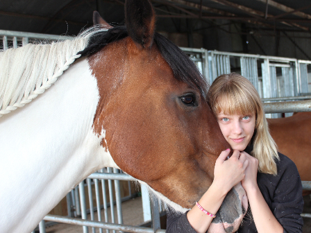 Teenagers language and riding